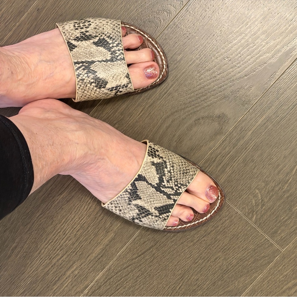 Sam Edelman Snake-Print Slide Sandals in Beige and Black - Picture 4 of 7